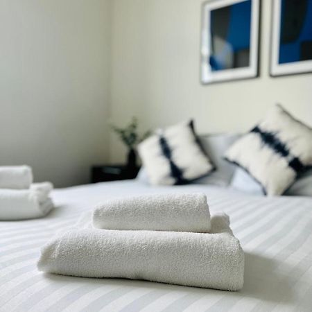 Fabulous One Bedroom Apartment Near Old Trafford Stadium Manchester Ngoại thất bức ảnh